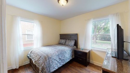 2246 15 Ave, Broadview IL 60155-4006 exterior