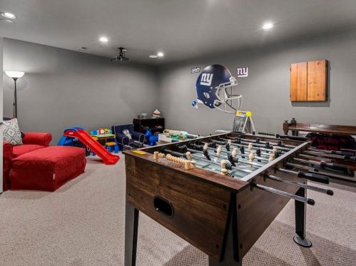 504 Dunwoody Chace, Atlanta GA 30328-6009 exterior