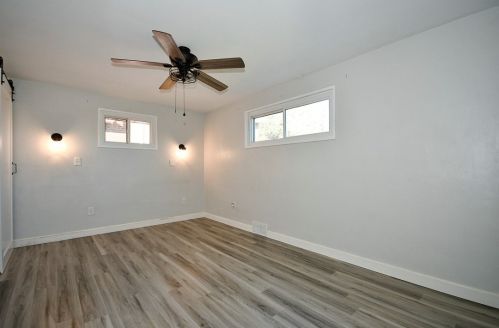 4985 Aspen St, Pittsburgh PA  15122-1250 exterior