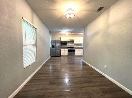 1284 Cedar Haven Ave, Dallas TX  75216-1230 exterior