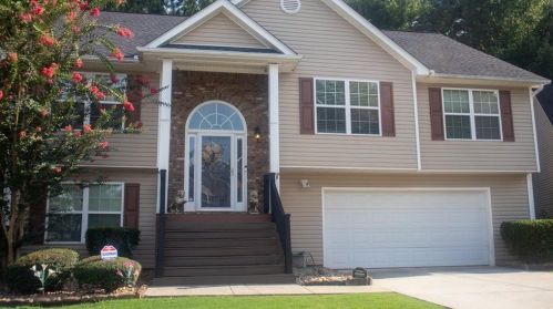 4267 Round Stone Trl, Lithonia GA  30039-3354 exterior