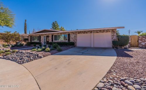 8916 Calle Pasto, Tucson, AZ 85715-5622