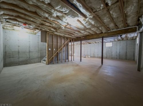 1996 Price St, Rahway NJ 07065-4423 exterior