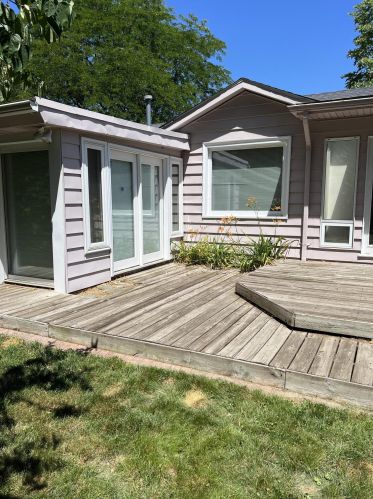 304 Espanola Ave, Kalamazoo MI  49004-1104 exterior