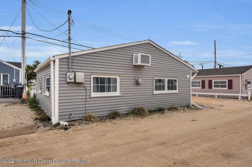 35 Plover Way, Lavallette NJ 08735-1518 exterior