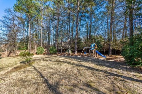 2077 Hatteras Way, Atlanta GA 30318-1085 exterior