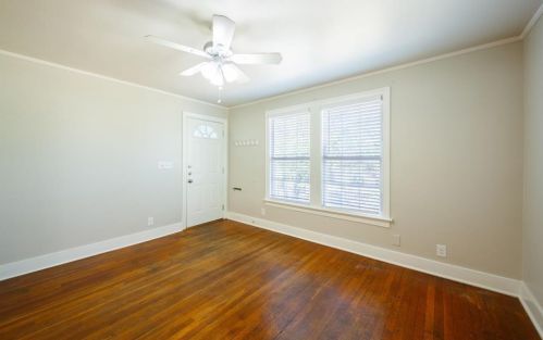 1403 Clifford Ave, Austin TX  78702-1630 exterior