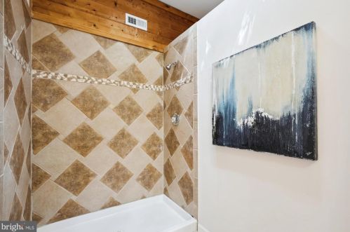 3432 Memorial St, Alexandria VA 22306-1548 exterior