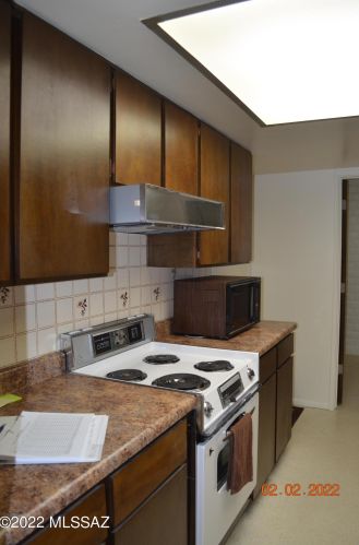 5701 Glenn St, Tucson AZ 85716-2236 exterior