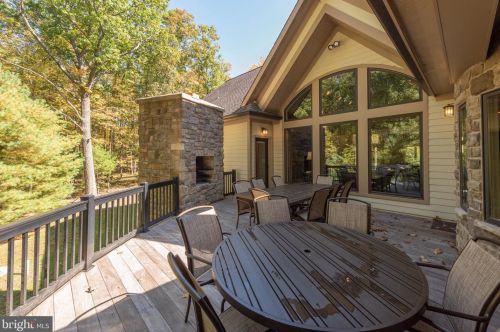 386 Hines Dr, Swanton MD exterior