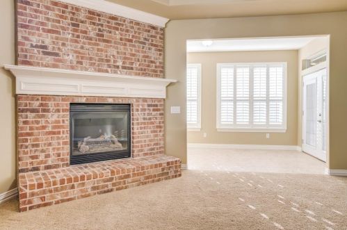 421 Pebble Bch Dr, Frisco TX 75034-2984 exterior