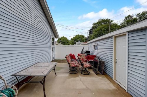 9600 Morgan Ave, Milwaukee WI  53228-1427 exterior