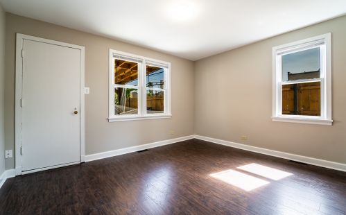 4814 Wellington Ave, Chicago IL 60641-5243 exterior