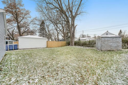 1417 Bradford St, Grand Rapids MI 49503-1317 exterior