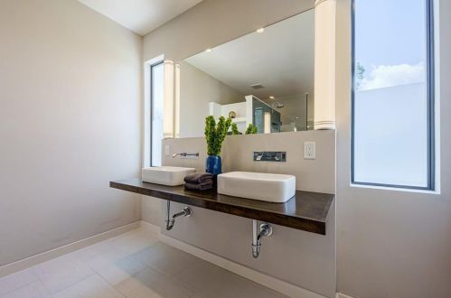 948 Bruce Cir, Atlanta GA 30316-3104 exterior