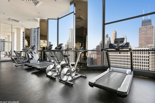 535 Michigan Ave, Chicago IL 60611-3814 exterior