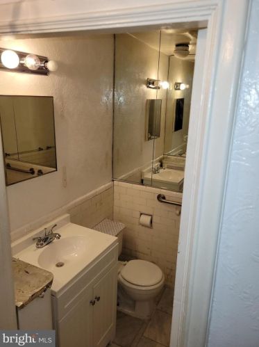 917 Delafield Pl, Washington DC 20011-4418 exterior