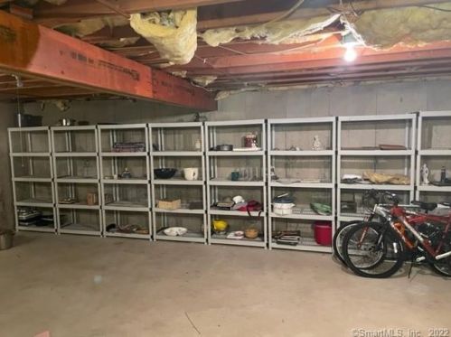 20 Frd Ln, Torrington CT 06790-7402 exterior