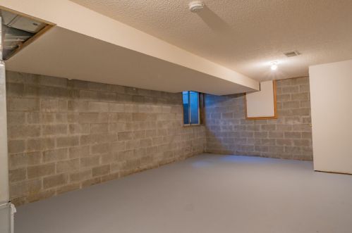 3470 Polonaise Dr, Meskegon MI 49442-1775 exterior