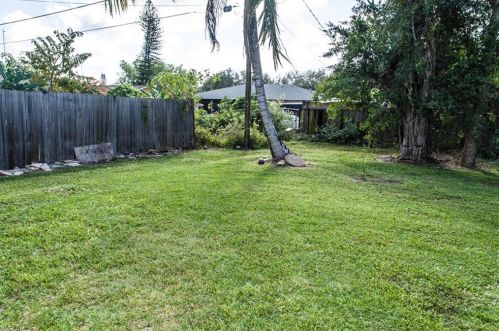 4544 22 Pl, Naples FL 34116-6308 exterior