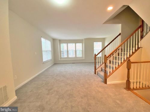 2376 Huntington Station Ct, Alexandria VA  22303-1416 exterior