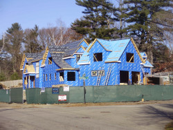 35 Dartmouth St, Newton, MA 02465-2601