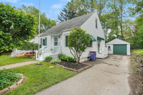 1864 Haines St, Grand Rapids, MI 49504-3965