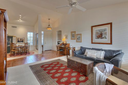 1374 Night Heron Dr, Green Valley AZ 85614-6014 exterior