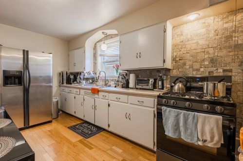 6424 Keeler Ave, Chicago IL 60652-3614 exterior