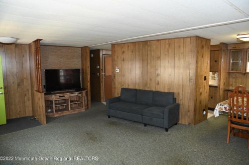 46 Southwind Cir, Jackson Twp NJ  08527-2809 exterior