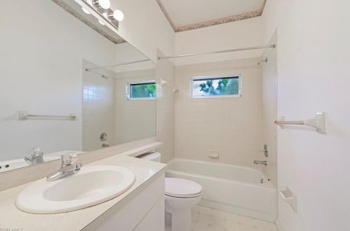 149 Palmetto Dunes Cir, Naples FL 34113-7566 exterior