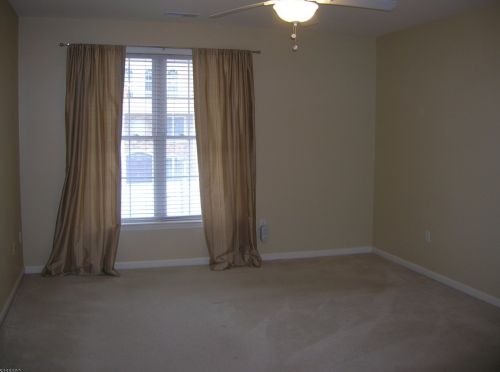 2213 Franklin Ln, Rockaway, NJ 07866-5816