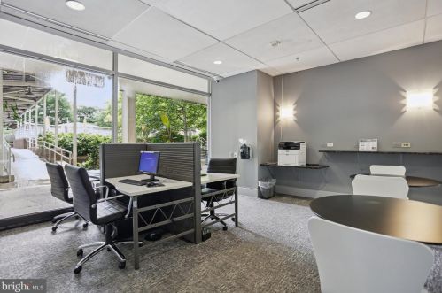 350 G St, Washington, DC 20024-4215