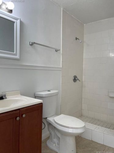 555 Twylite Ter, Fort Pierce FL 34983-1186 exterior