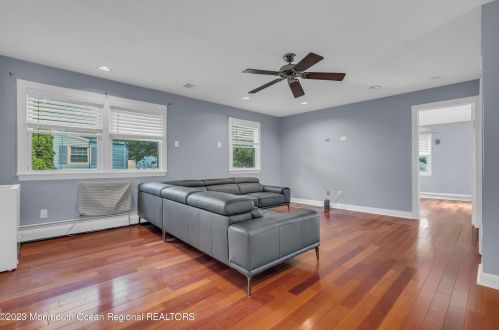 308 Monmouth Rd, West Long Branch NJ 07764-1028 exterior