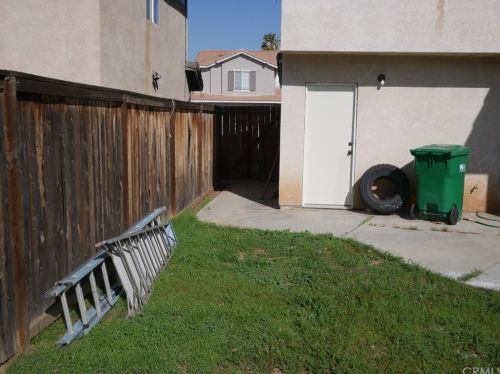 1337 Lilac Rdg Dr, Perris CA 92571-9341 exterior