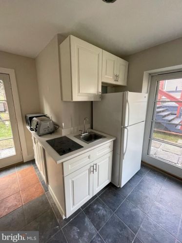 202 Oak St, Alexandria VA  22301-2212 exterior