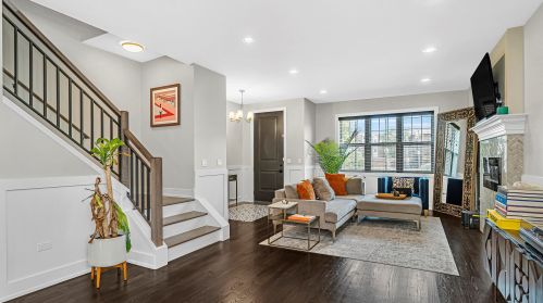 4740 Indiana Ave, Chicago IL  60615-1104 exterior