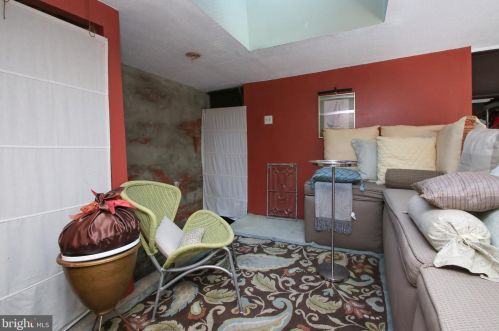 1225 6 St, Philadelphia PA 19147-4828 exterior