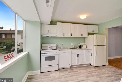 2382 Sun Valley Cir, Silver Spring, MD 20906-2258