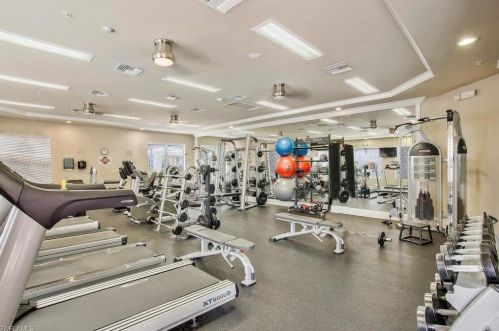 6597 Marbella Dr, Naples FL  34105-5053 exterior