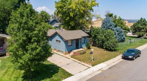 3921 Pearl St, Englewood, CO 80113-4735