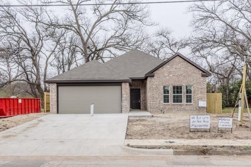 2719 Carpenter Ave, Dallas TX 75210-1705 exterior