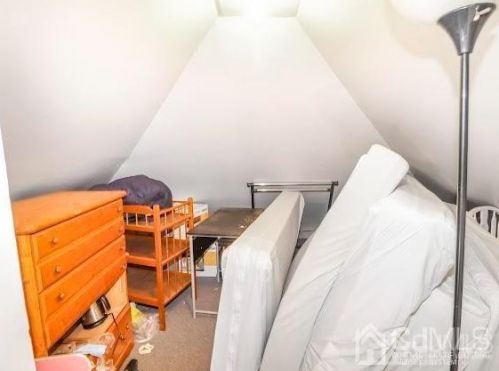 117 Nichol Ave, New Brunswick NJ 08901-2833 exterior