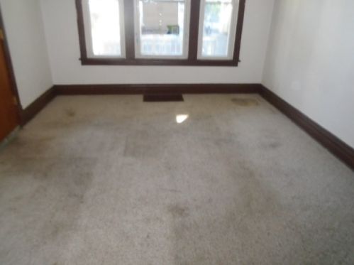 12114 Lowe Ave, Chicago IL 60628-7037 exterior