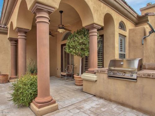 5108 34 Pl, Phoenix AZ 85018-1543 exterior