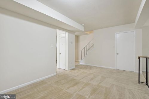 5840 Berkshire Ct, Alexandria VA 22303-1630 exterior