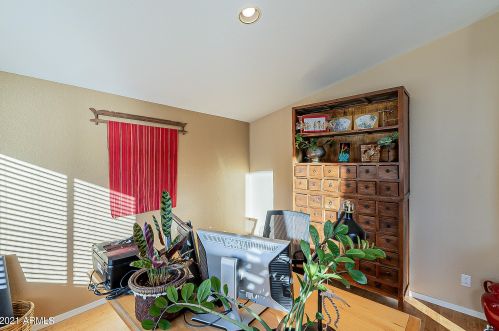 16026 10 St, Phoenix AZ 85086-0911 exterior