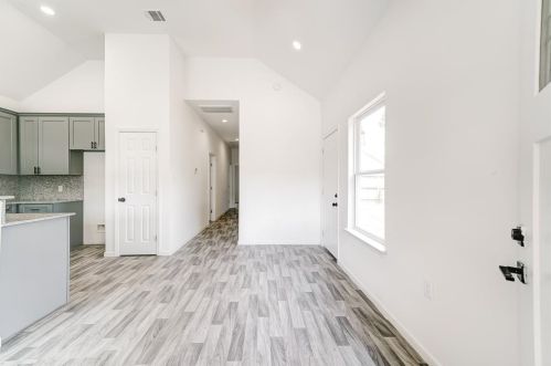 16401 Eastchase, Montgomery TX 77316-6703 exterior