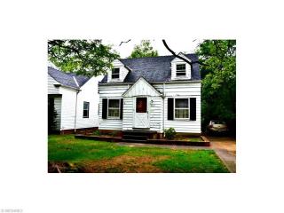 20071 Concordia Dr, Cleveland OH  44117-2254 exterior